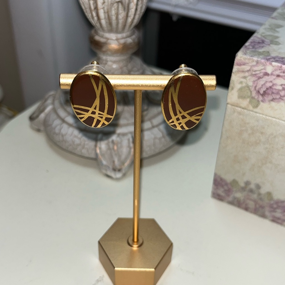 VINTAGE | Gold and Burgundy Oval Earrings!!